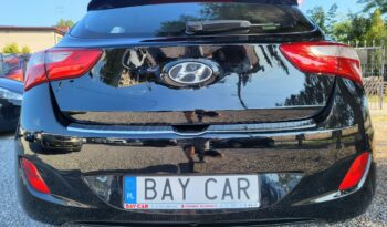 Hyundai i30 | FWD (przód) | Manualna | 100 KM | Czarny full