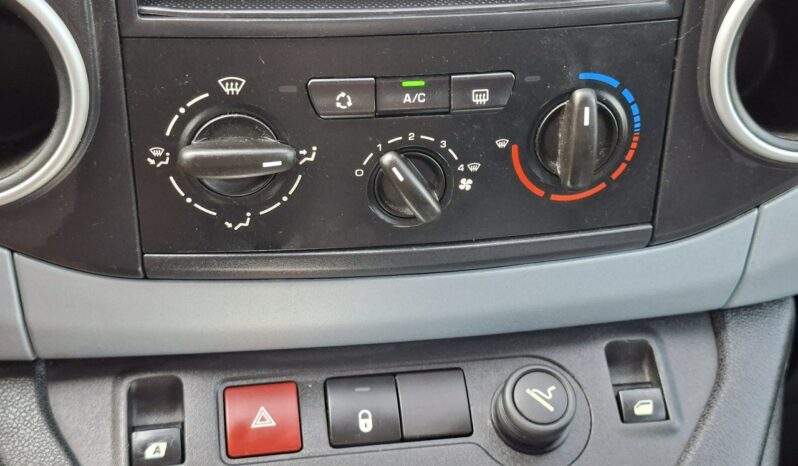 Citroën Berlingo | FWD (przód) | Manualna | 98 KM | Szary full