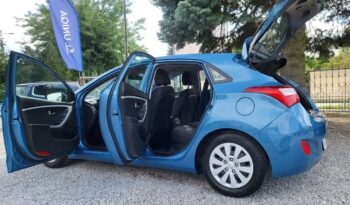 Hyundai i30 | FWD (przód) | Manualna | 100 KM | Niebieski full