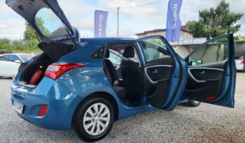 Hyundai i30 | FWD (przód) | Manualna | 100 KM | Niebieski full