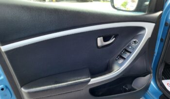 Hyundai i30 | FWD (przód) | Manualna | 100 KM | Niebieski full