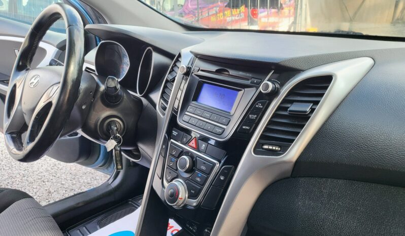 Hyundai i30 | FWD (przód) | Manualna | 100 KM | Niebieski full