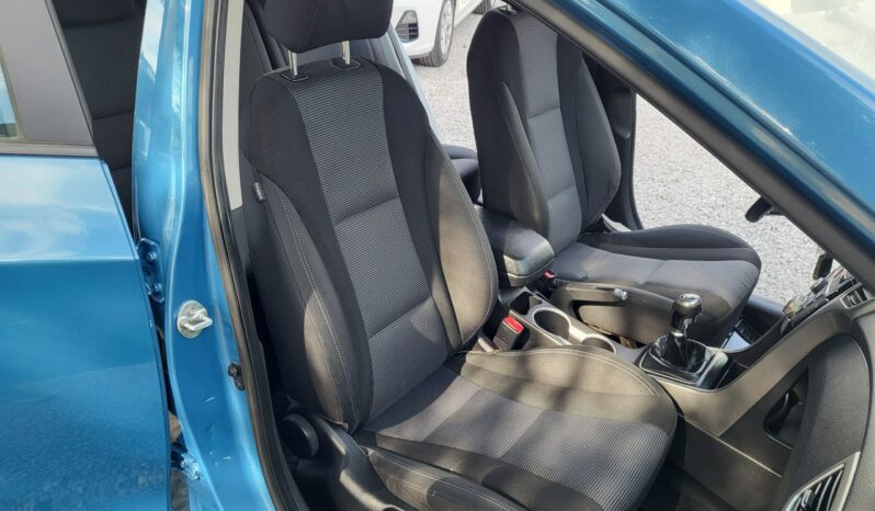 Hyundai i30 | FWD (przód) | Manualna | 100 KM | Niebieski full