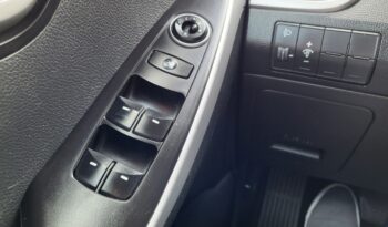 Hyundai i30 | FWD (przód) | Manualna | 100 KM | Niebieski full