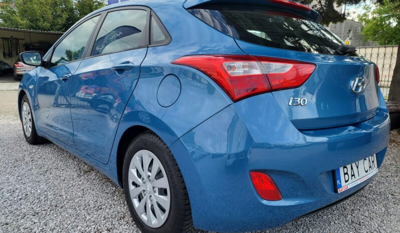 Hyundai i30 | FWD (przód) | Manualna | 100 KM | Niebieski full