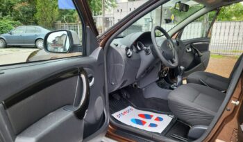 Dacia Duster | FWD (przód) | Manualna | 105 KM | Brązowy full
