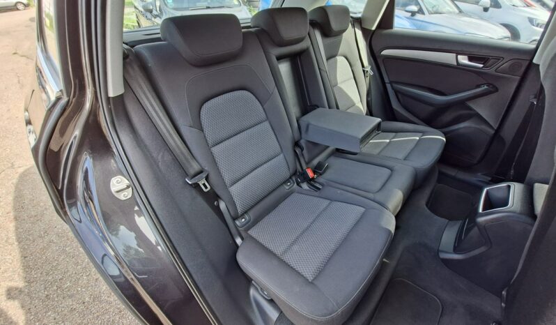 Audi Q5 | 4×4 (stały) | Automatyczna | 225 KM | Czarny full