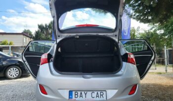 Hyundai i30 | FWD (przód) | Manualna | 100 KM | Srebrny full