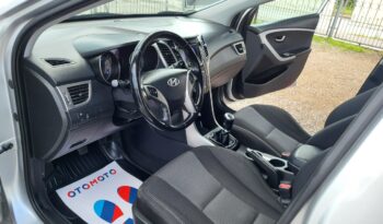Hyundai i30 | FWD (przód) | Manualna | 100 KM | Srebrny full