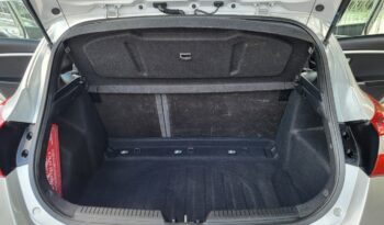 Hyundai i30 | FWD (przód) | Manualna | 100 KM | Srebrny full