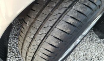 Hyundai i30 | FWD (przód) | Manualna | 100 KM | Srebrny full