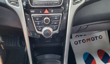 Hyundai i30 | FWD (przód) | Manualna | 100 KM | Srebrny full