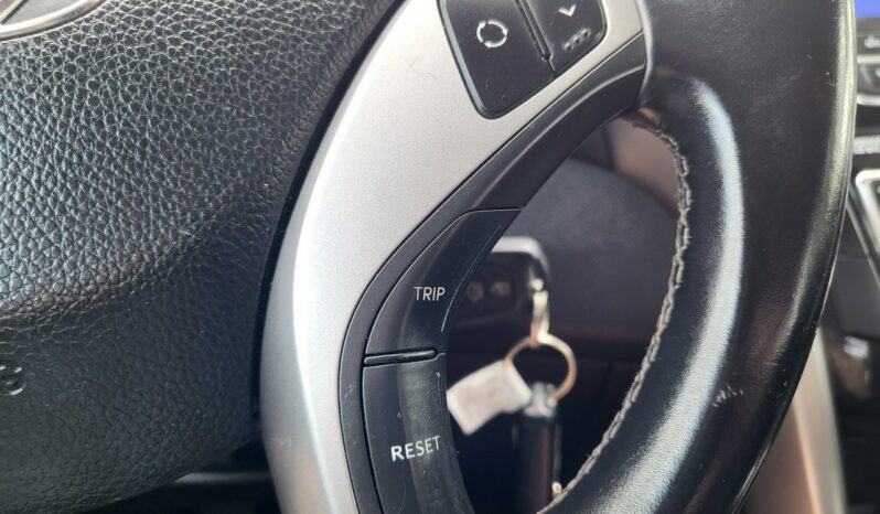 Hyundai i30 | FWD (przód) | Manualna | 100 KM | Srebrny full