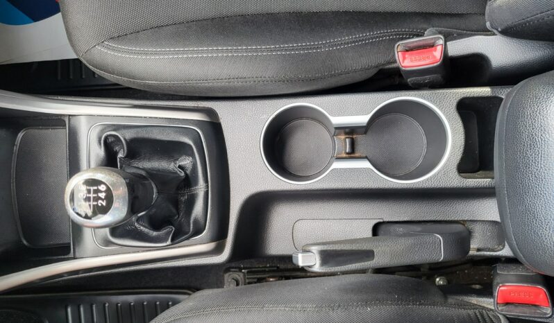 Hyundai i30 | FWD (przód) | Manualna | 100 KM | Srebrny full