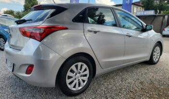 Hyundai i30 | FWD (przód) | Manualna | 100 KM | Srebrny full