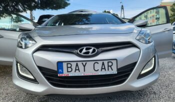 Hyundai i30 | FWD (przód) | Manualna | 100 KM | Srebrny full