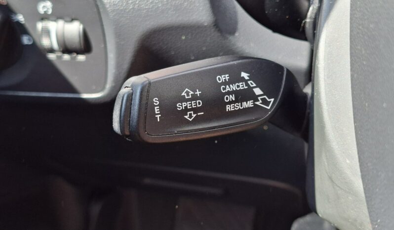 Audi Q3 | FWD (przód) | Manualna | 150 KM | Brązowy full