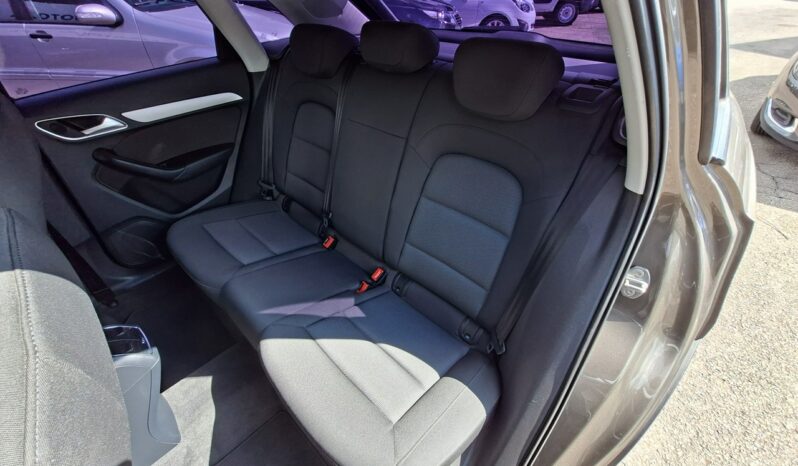 Audi Q3 | FWD (przód) | Manualna | 150 KM | Brązowy full