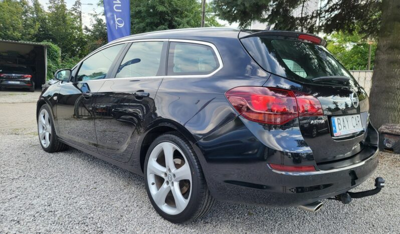 Opel Astra | FWD (przód) | Manualna | 140 KM | Czarny full
