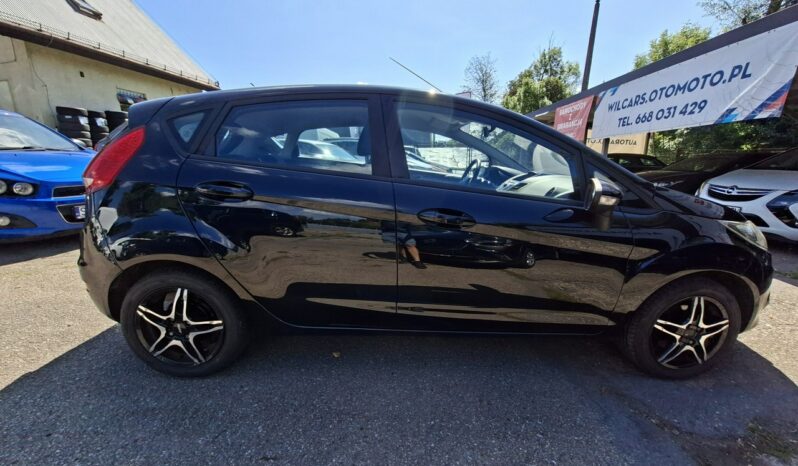 Ford Fiesta | FWD (przód) | Manualna | 82 KM | Czarny full