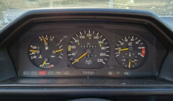 Mercedes-Benz Klasa E | RWD (tył) | Manualna | 136 KM | Srebrny full