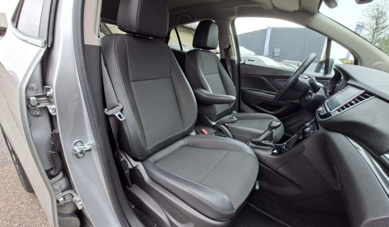 Opel Mokka X | 4×4 (doł. automatycznie) | Manualna | 140 KM | Srebrny full