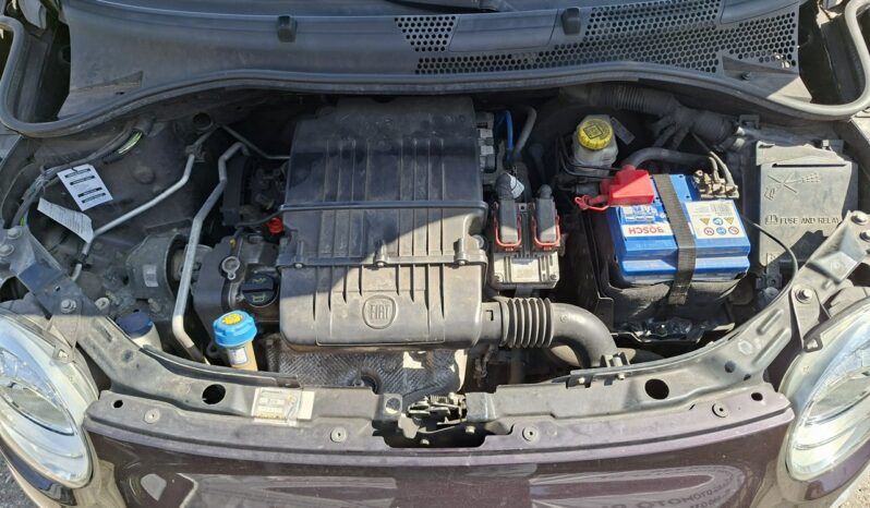 Fiat 500 | FWD (przód) | Manualna | 70 KM | Fioletowy full