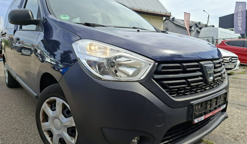 Dacia Dokker | FWD (przód) | Manualna | 102 KM | Granatowy full