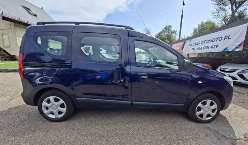 Dacia Dokker | FWD (przód) | Manualna | 102 KM | Granatowy full