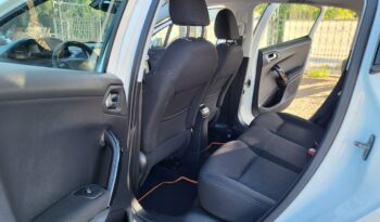 Peugeot 208 | FWD (przód) | Manualna | 100 KM | Biały full