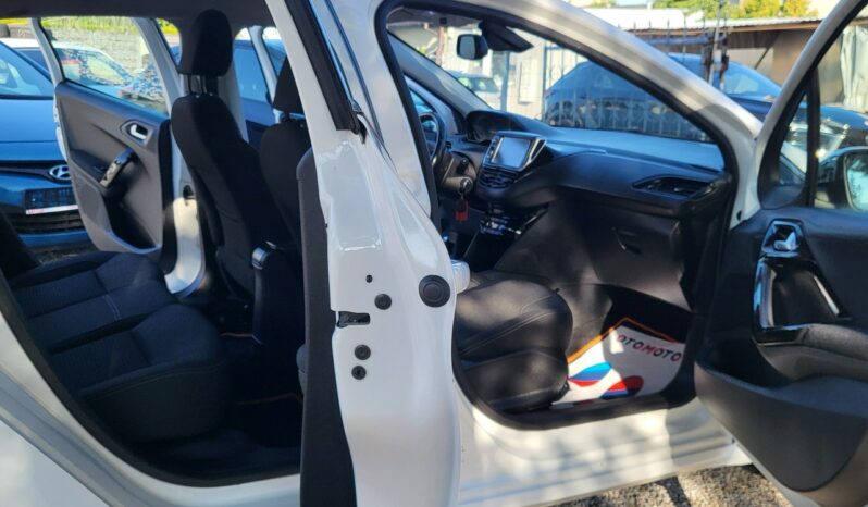 Peugeot 208 | FWD (przód) | Manualna | 100 KM | Biały full