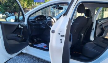 Peugeot 208 | FWD (przód) | Manualna | 100 KM | Biały full