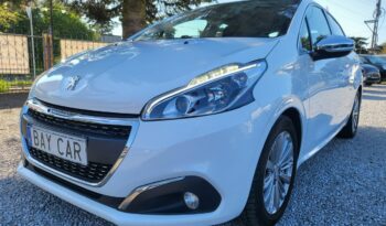 Peugeot 208 | FWD (przód) | Manualna | 100 KM | Biały full