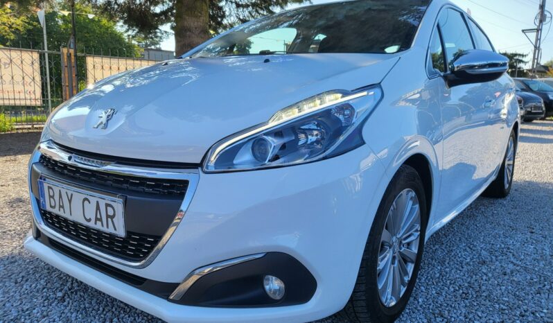Peugeot 208 | FWD (przód) | Manualna | 100 KM | Biały full