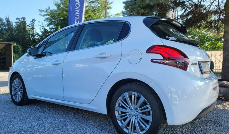 Peugeot 208 | FWD (przód) | Manualna | 100 KM | Biały full