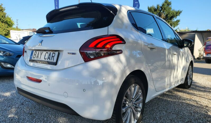 Peugeot 208 | FWD (przód) | Manualna | 100 KM | Biały full