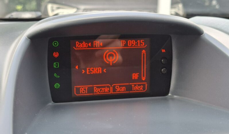 Ford Fiesta | FWD (przód) | Manualna | 82 KM | Biały full