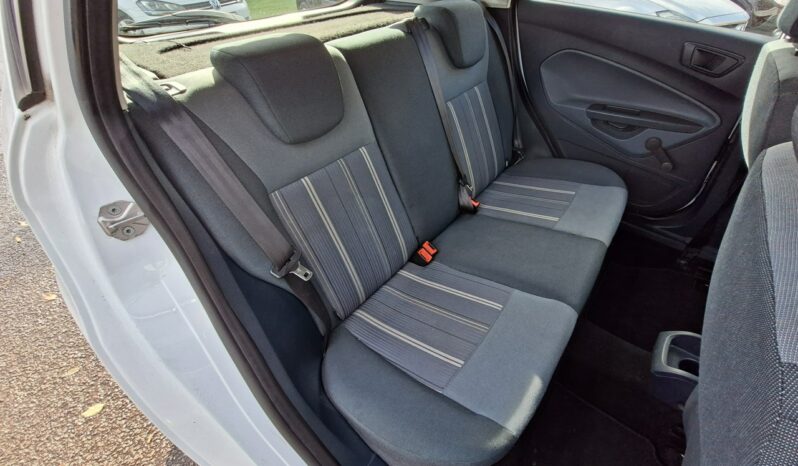 Ford Fiesta | FWD (przód) | Manualna | 82 KM | Biały full