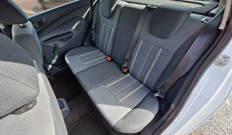 Ford Fiesta | FWD (przód) | Manualna | 82 KM | Biały full