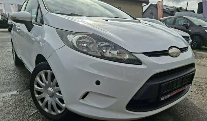 Ford Fiesta | FWD (przód) | Manualna | 82 KM | Biały full