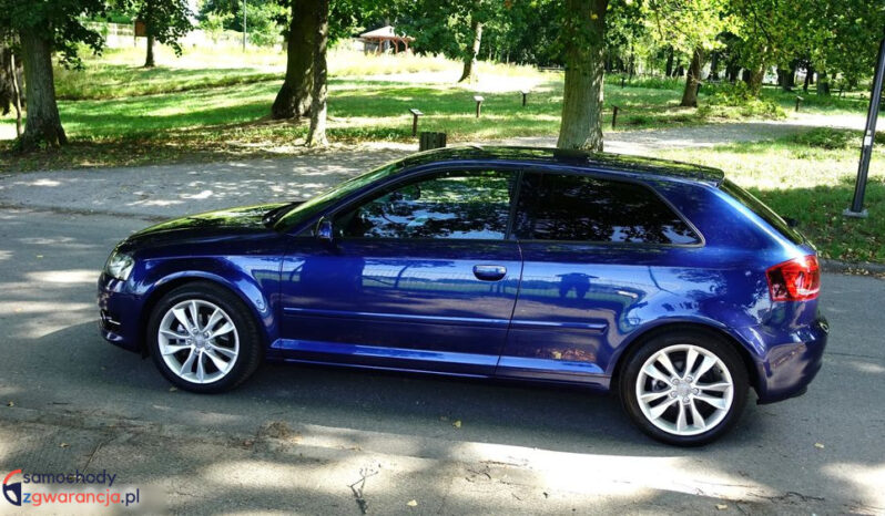 Audi A3 3-drzwiowe | FWD (przód) | Manualna | 125 KM | Niebieski full
