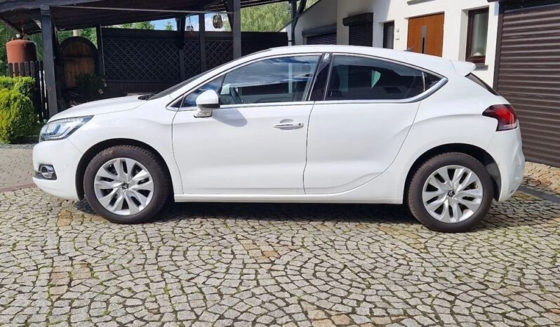 DS Automobiles DS 4 | FWD (przód) | Automatyczna | 165 KM | Biały full
