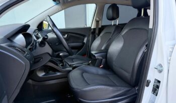 Hyundai ix35 | FWD (przód) | Manualna | 166 KM | Biały full