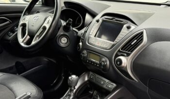 Hyundai ix35 | FWD (przód) | Manualna | 166 KM | Biały full