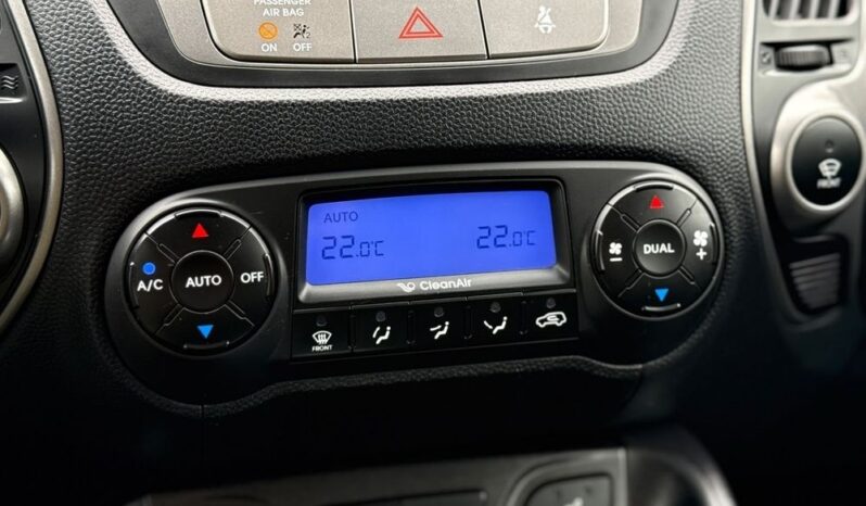 Hyundai ix35 | FWD (przód) | Manualna | 166 KM | Biały full