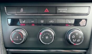 Seat Leon | FWD (przód) | Manualna | 125 KM | Czerwony full
