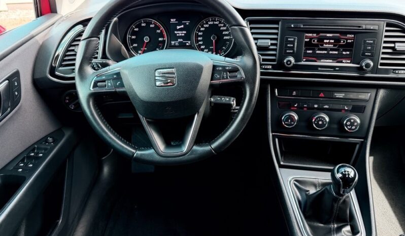 Seat Leon | FWD (przód) | Manualna | 125 KM | Czerwony full