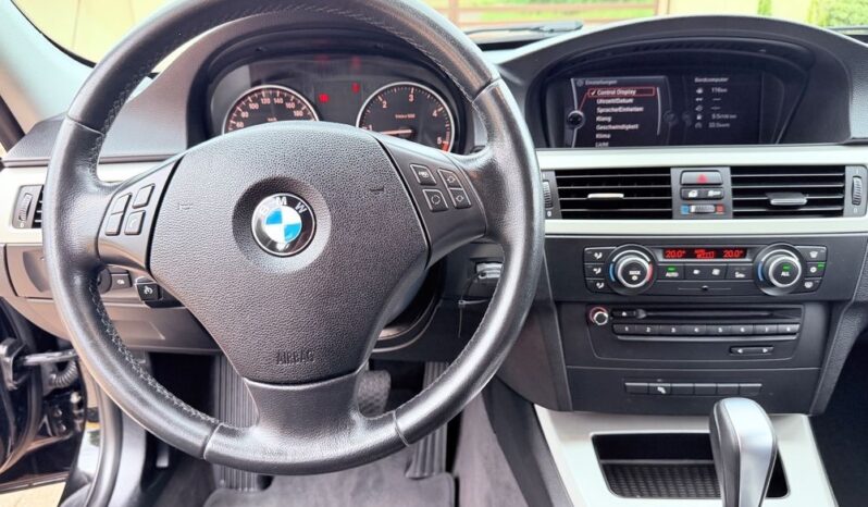 BMW Seria 3 | RWD (tył) | Automatyczna | 183 KM | Czarny full