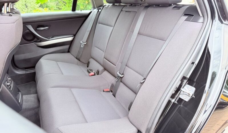 BMW Seria 3 | RWD (tył) | Automatyczna | 183 KM | Czarny full