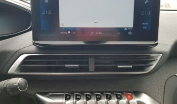 Peugeot 3008 | FWD (przód) | Automatyczna | 130 KM | Niebieski full
